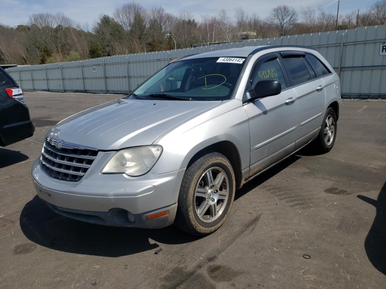 Photo 2 from auction – 2008 CHRYSLER PACIFICA with VIN 2A8GM68X28R659621