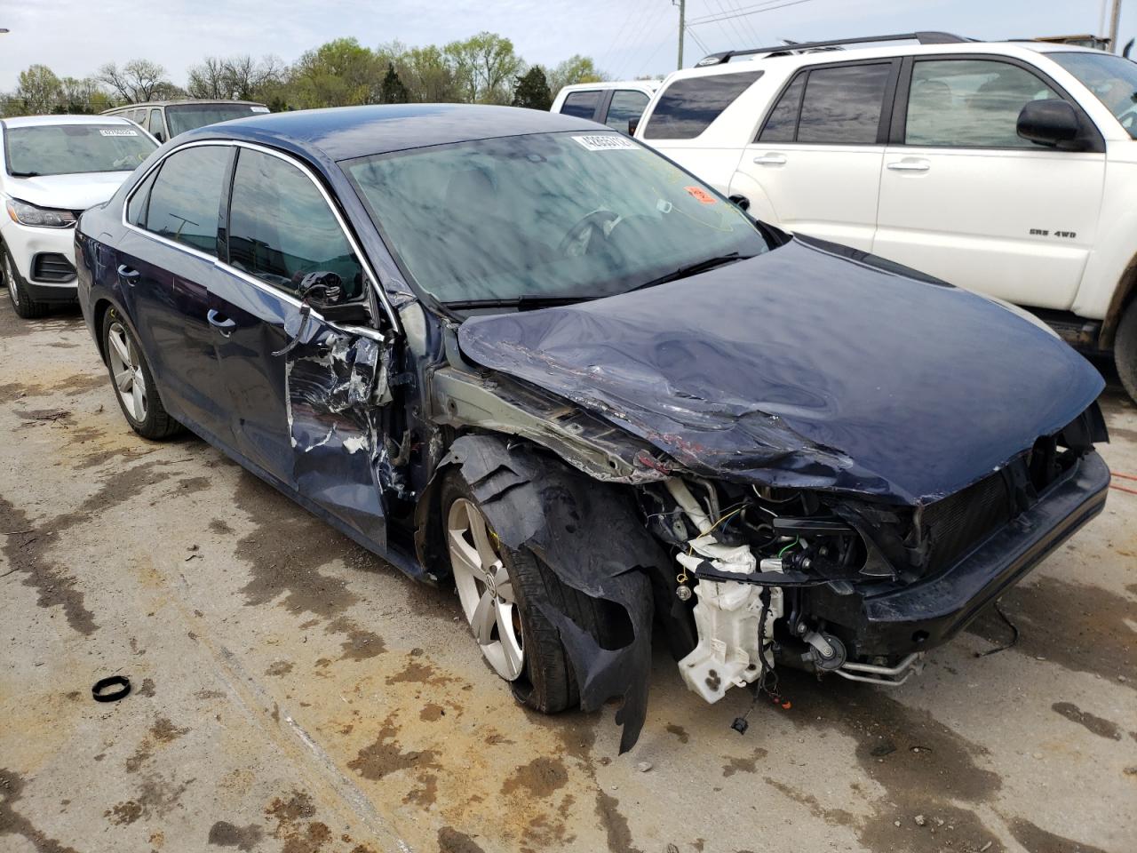 Photo 9 from auction – 2015 VOLKSWAGEN PASSAT S with VIN 1VWAS7A36FC108126