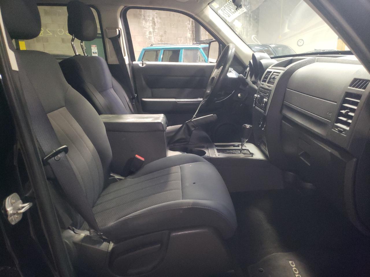 Photo 5 from auction – 2011 DODGE NITRO HEAT with VIN 1D4PU4GKXBW604692