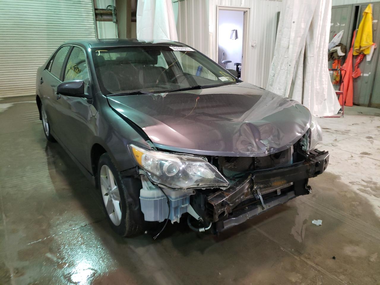 TOYOTA CAMRY L 2014 with VIN 4T1BF1FKXEU403260 - Photo from auction