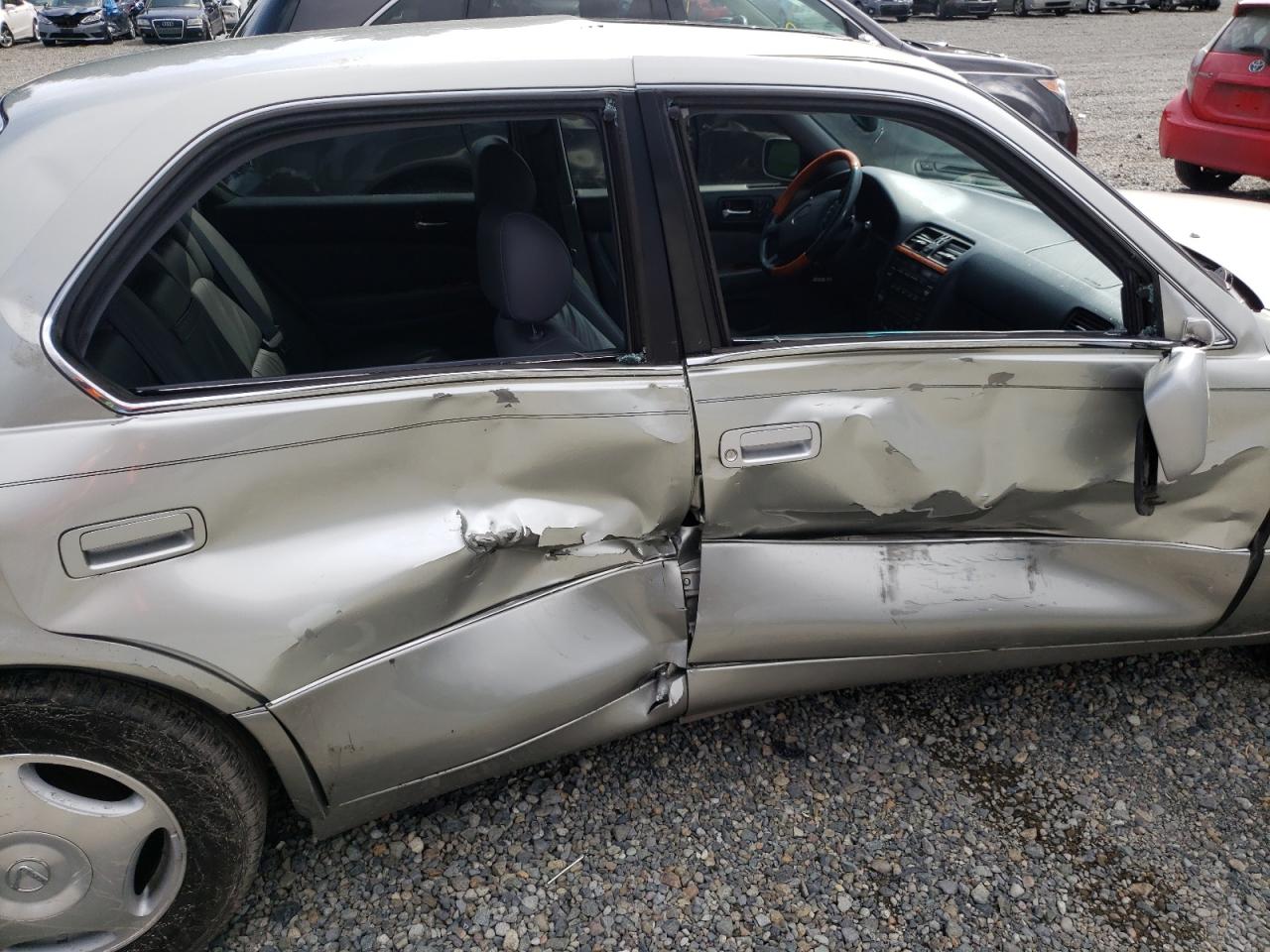 Photo 9 from auction – 2000 LEXUS LS 400 with VIN JT8BH28F5Y0179023
