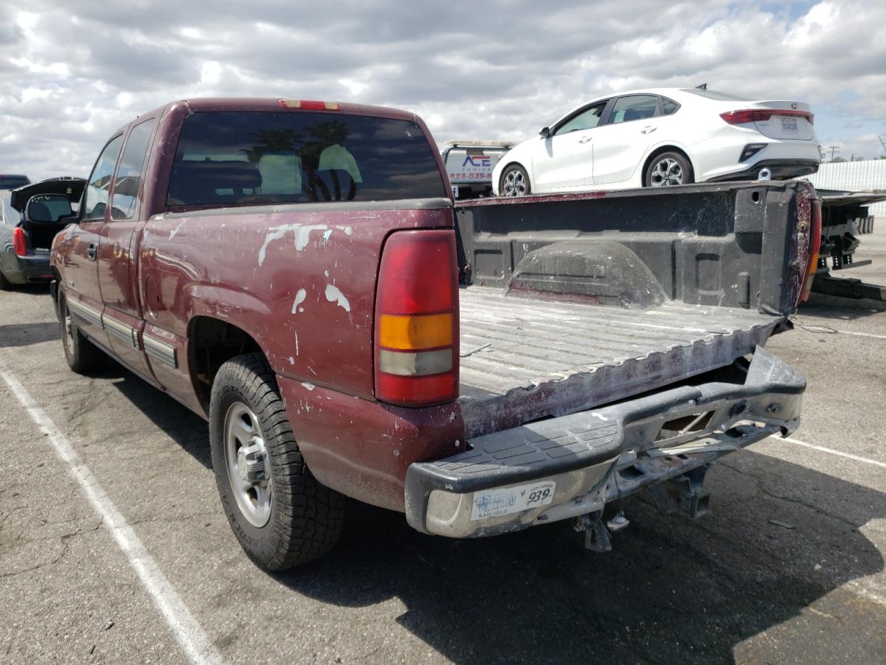 Photo 3 from auction – 2002 CHEVROLET SILVERADO with VIN 2GCEC19V621107207