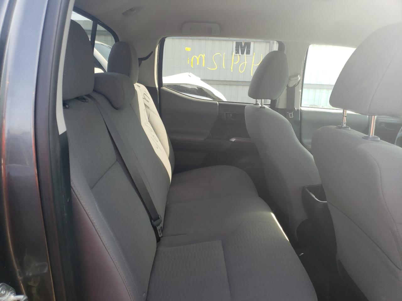 Photo 6 from auction – 2018 TOYOTA TACOMA DOU with VIN 3TMCZ5AN3JM166876
