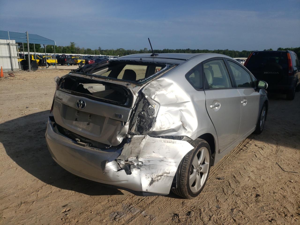 Photo 4 from auction – 2013 TOYOTA PRIUS with VIN JTDKN3DU3D5562945