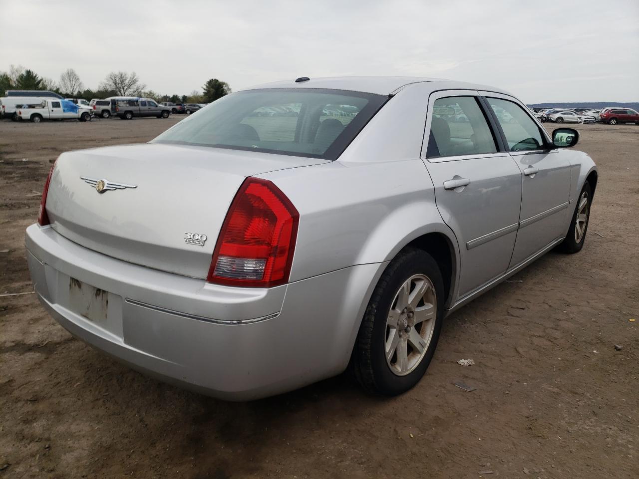 Photo 4 from auction – 2006 CHRYSLER 300 with VIN 2C3LA53G86H337377