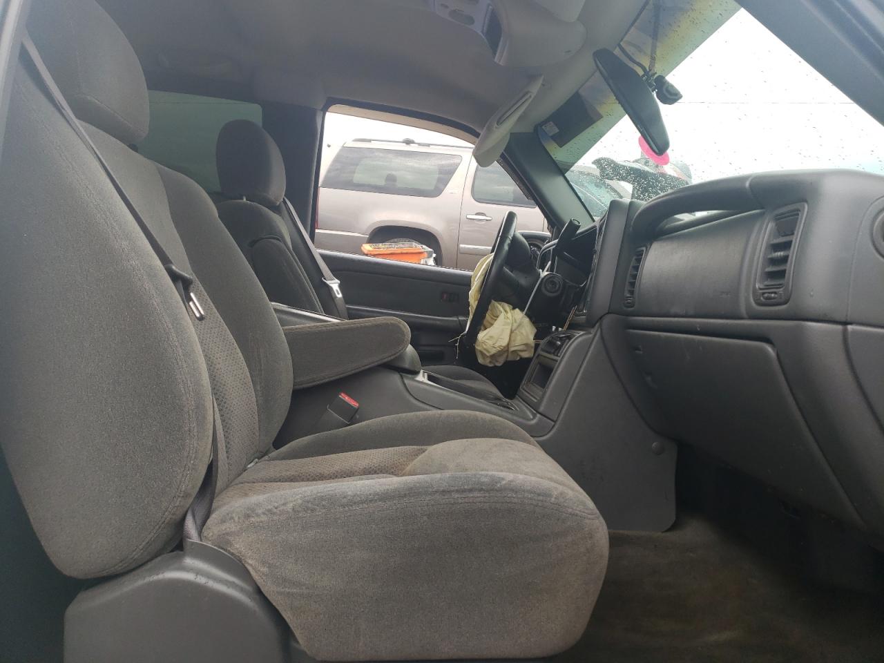 Photo 5 from auction – 2003 CHEVROLET SILVERADO with VIN 2GCEC19T931214235