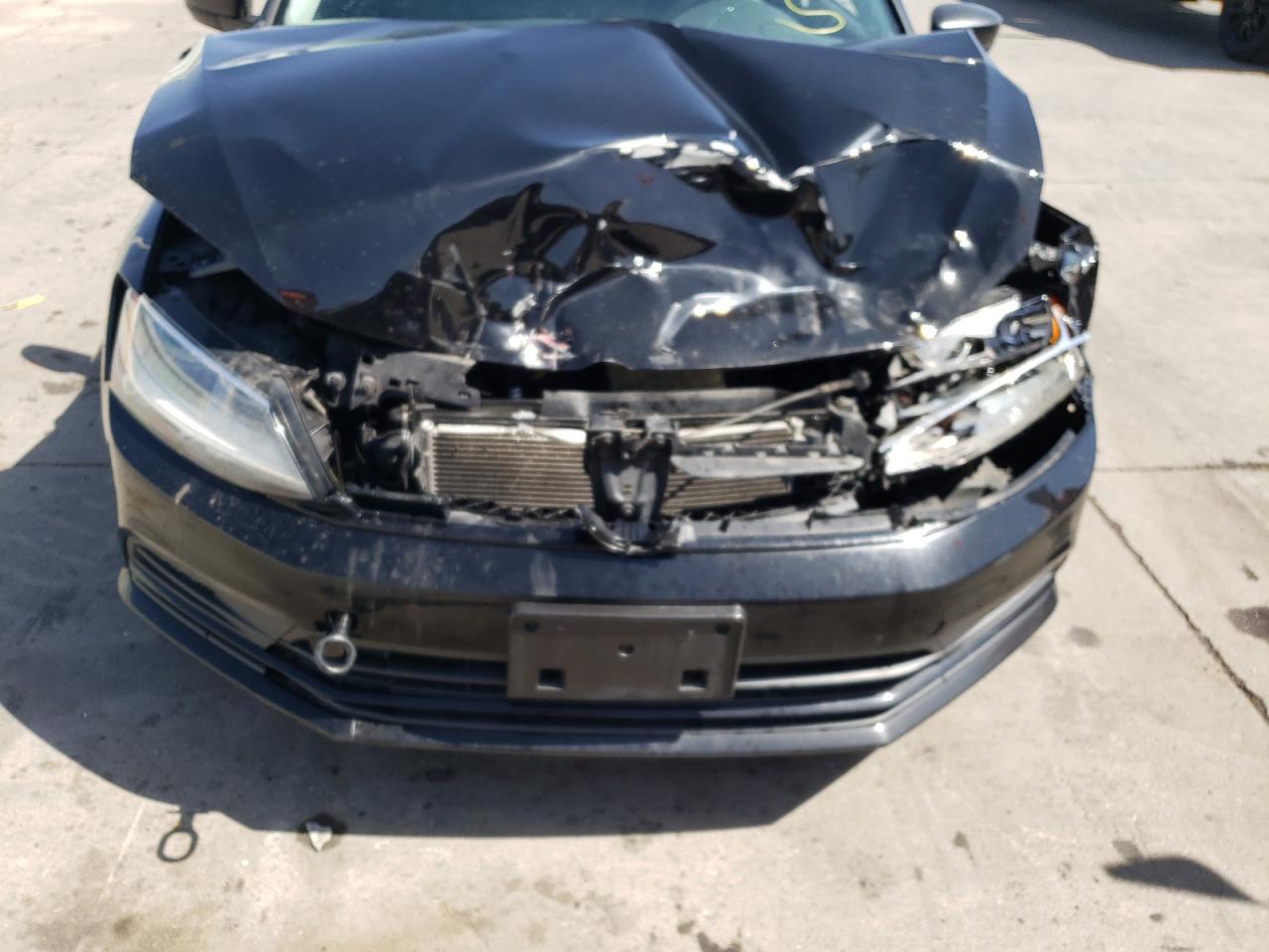 Photo 9 from auction – 2015 VOLKSWAGEN JETTA BASE with VIN 3VW2K7AJ6FM242636