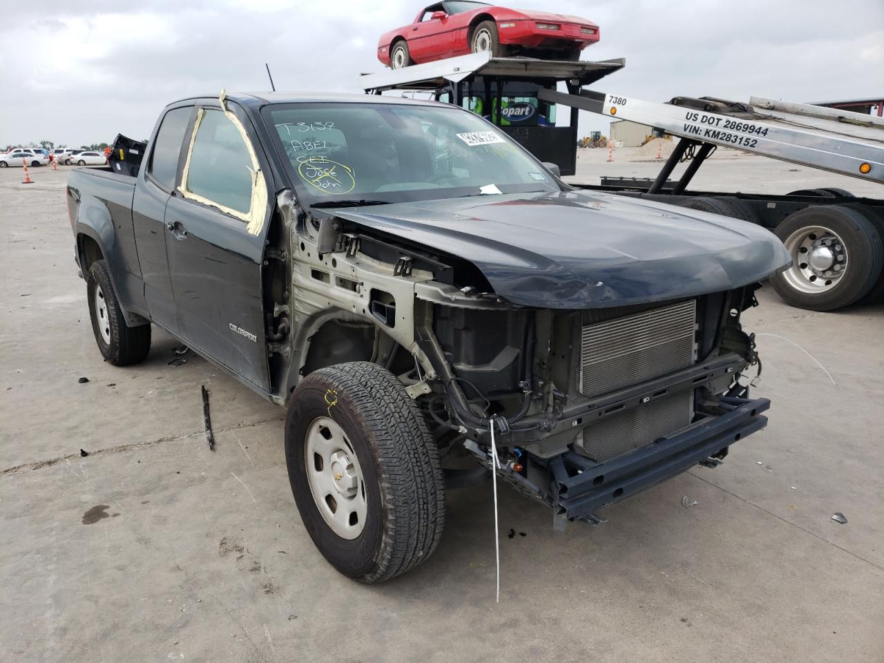 CHEVROLET COLORADO 2018 with VIN 1GCHSBEA2J1324203 - Photo from auction