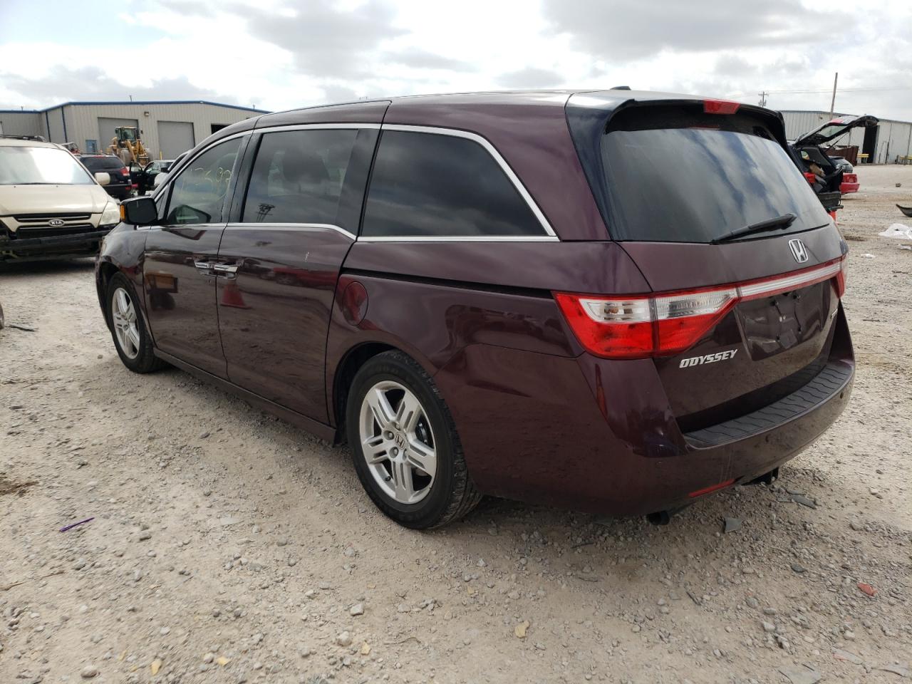 Photo 3 from auction – 2013 HONDA ODYSSEY TO with VIN 5FNRL5H99DB076029