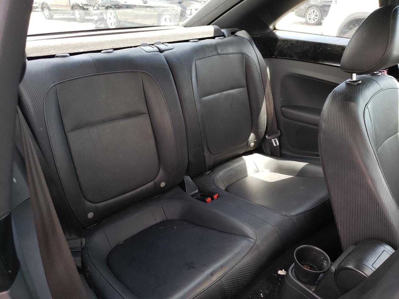 Photo 6 from auction – 2012 VOLKSWAGEN BEETLE with VIN 3VWJP7AT3CM646875