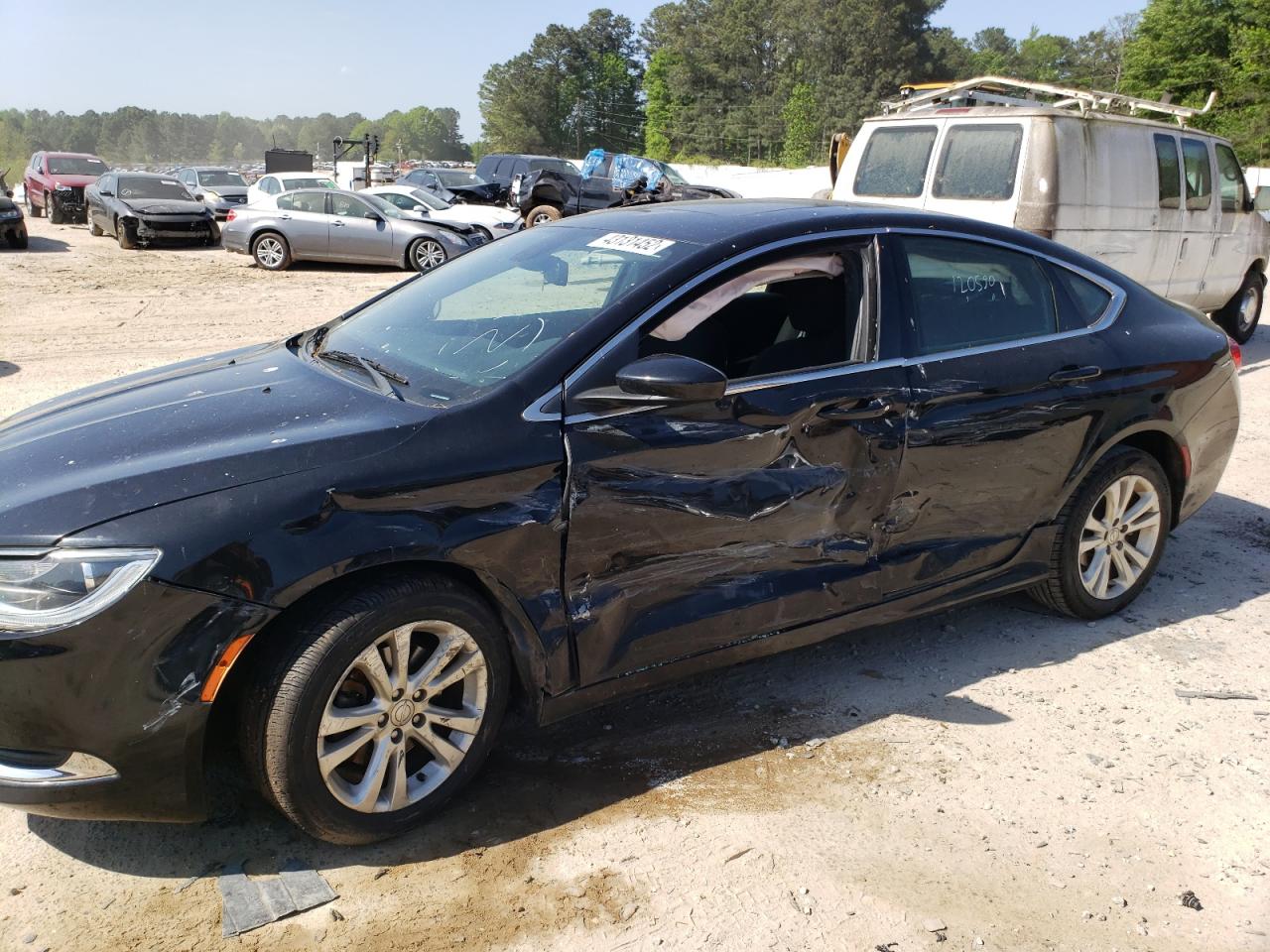 Photo 9 from auction – 2015 CHRYSLER 200 LIMITE with VIN 1C3CCCAB5FN713949
