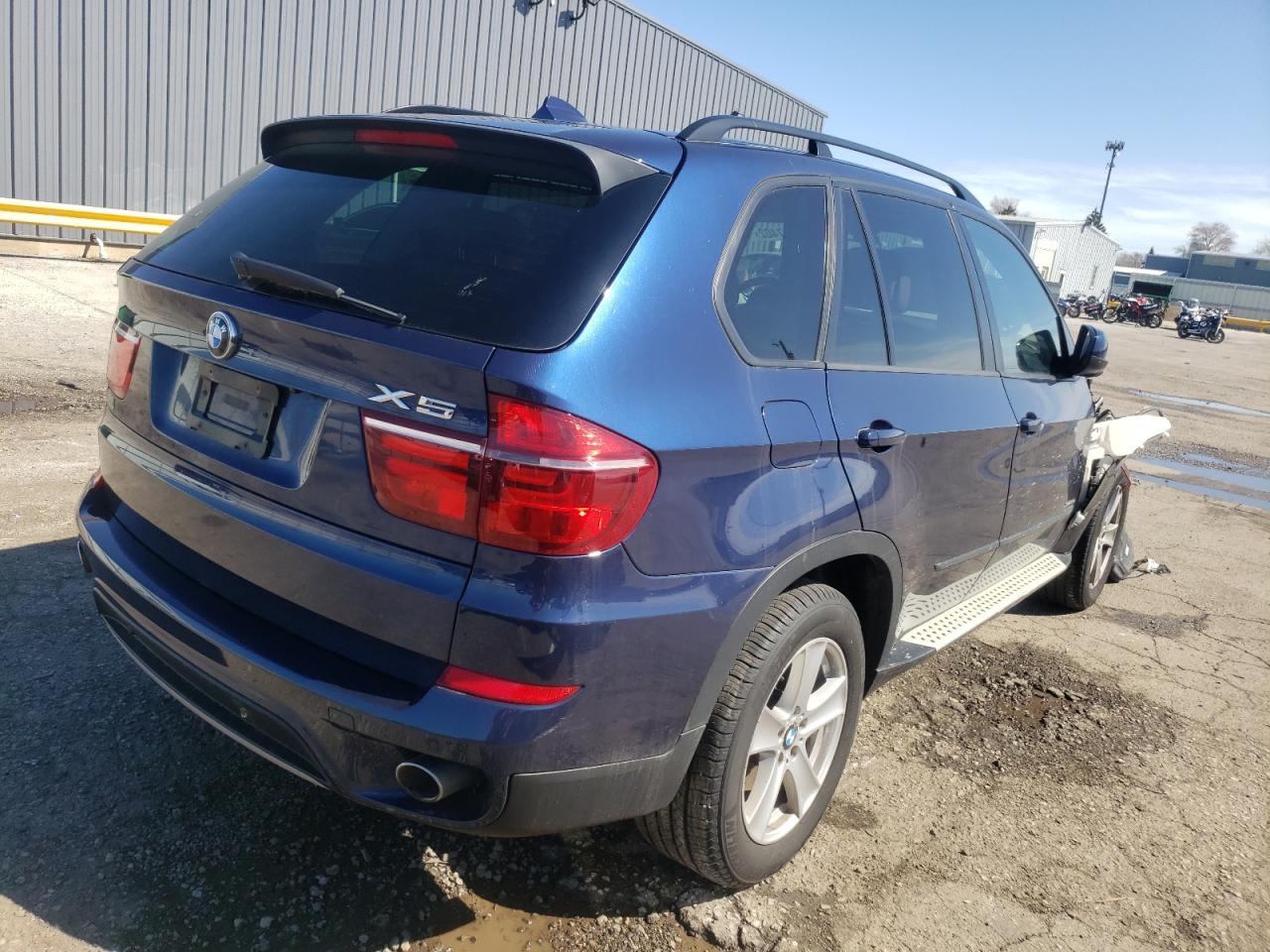 Photo 4 from auction – 2012 BMW X5 XDRIVE3 with VIN 5UXZW0C57CL664259