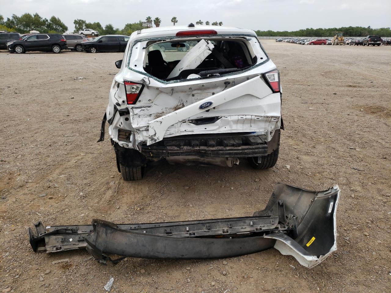 Photo 9 from auction – 2018 FORD ESCAPE S with VIN 1FMCU0F71JUD19998