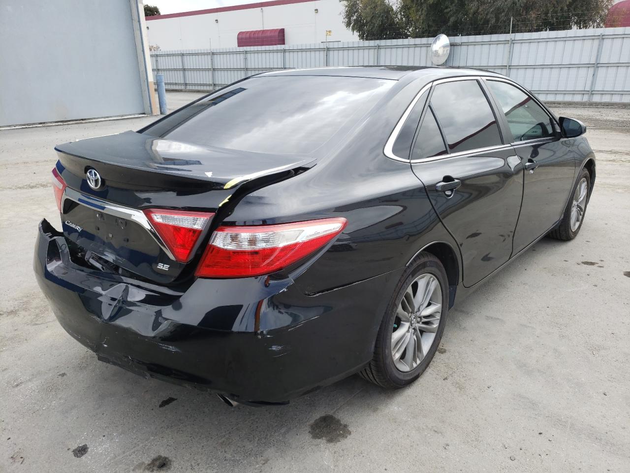 Photo 4 from auction – 2015 TOYOTA CAMRY LE with VIN 4T1BF1FK6FU487109