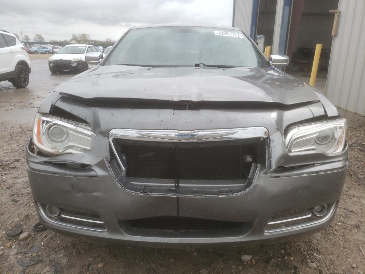 Photo 9 from auction – 2011 CHRYSLER 300 LIMITE with VIN 2C3CA5CG1BH592348