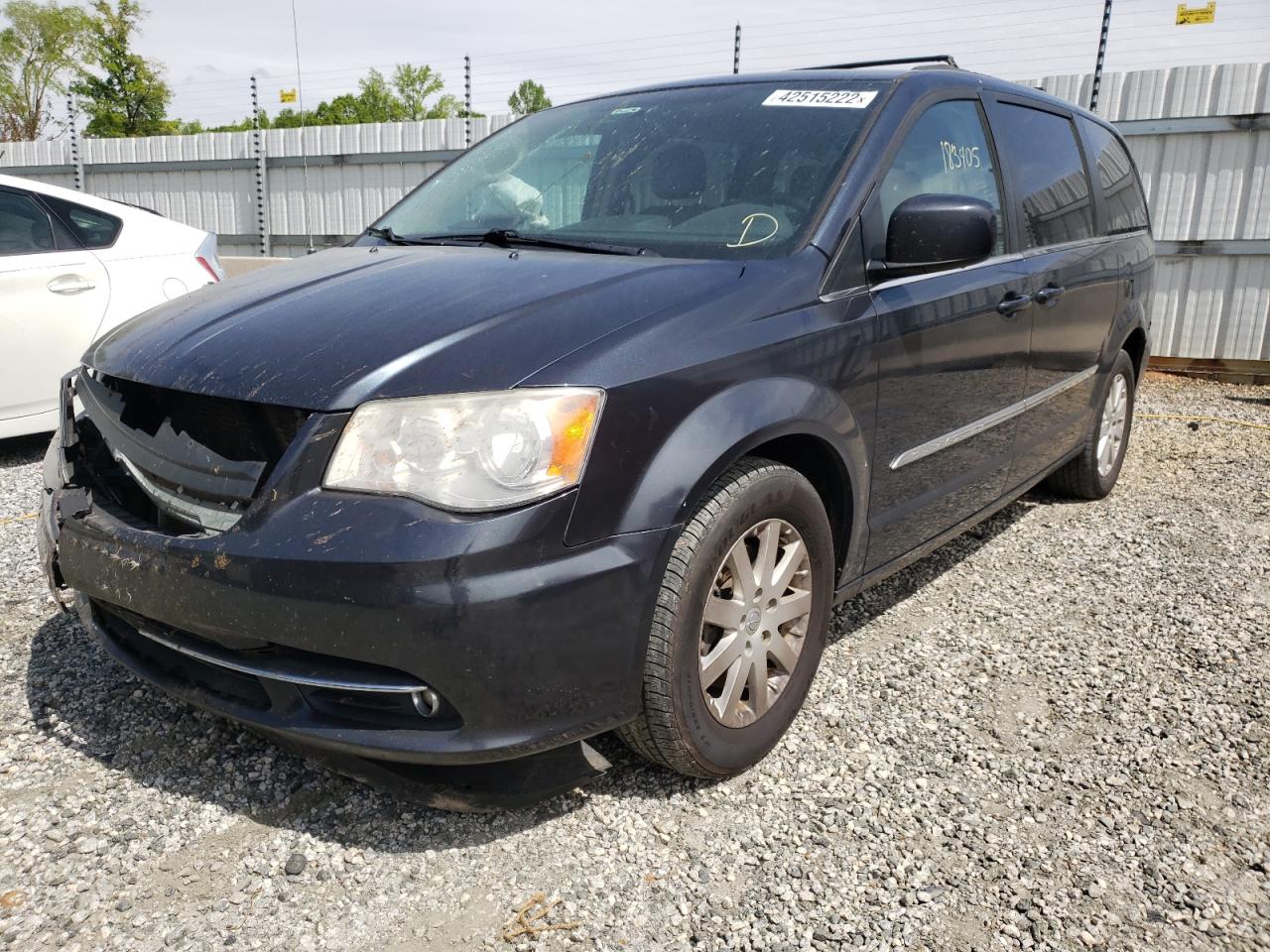 Photo 2 from auction – 2014 CHRYSLER TOWN & COU with VIN 2C4RC1BG1ER358168