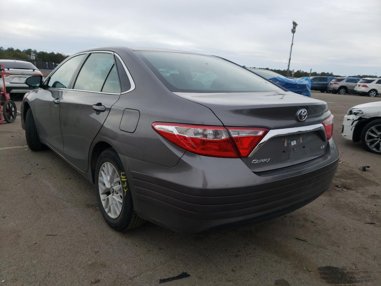 Photo 3 from auction – 2017 TOYOTA CAMRY LE with VIN 4T1BF1FKXHU636172