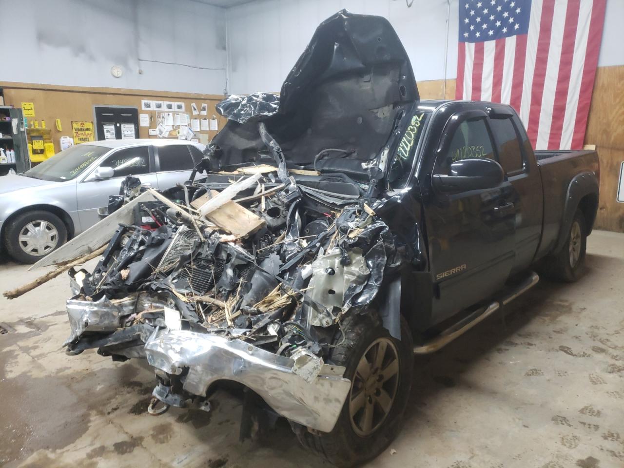 Photo 2 from auction – 2012 GMC SIERRA K15 with VIN 1GTR2WE77CZ196271