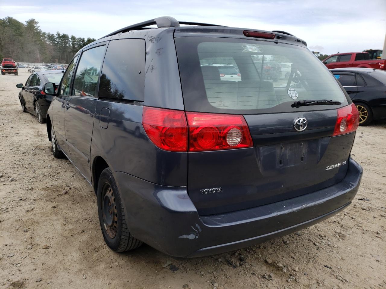 Photo 3 from auction – 2007 TOYOTA SIENNA CE with VIN 5TDZK23C67S071763
