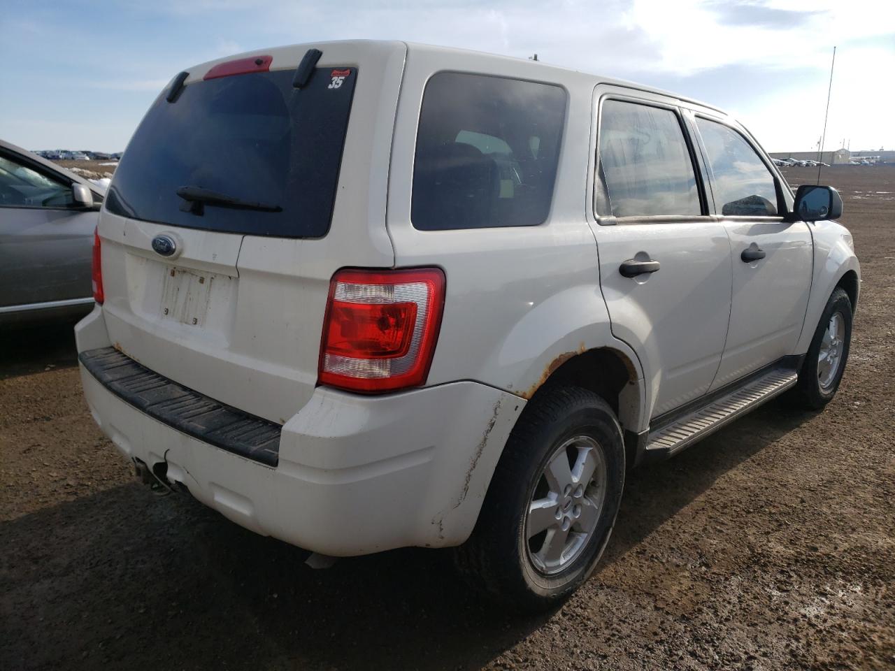 Photo 4 from auction – 2009 FORD ESCAPE XLT with VIN 1FMCU93G89KB18275