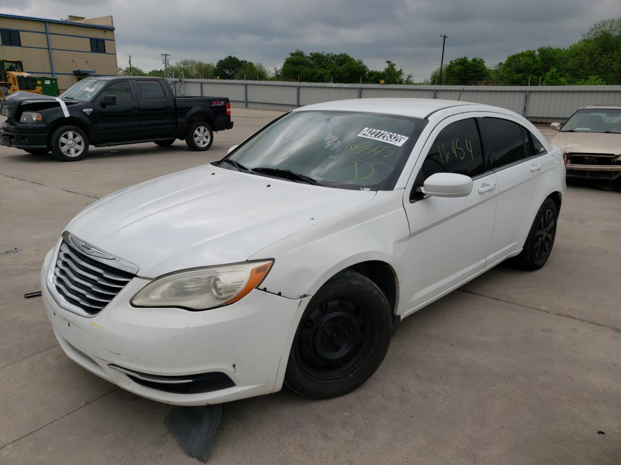 Photo 9 from auction – 2012 CHRYSLER 200 LX with VIN 1C3CCBABXCN105365