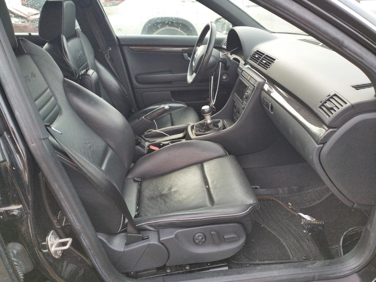 Photo 5 from auction – 2007 AUDI RS4 QUATTR with VIN WUARU98E87N901343