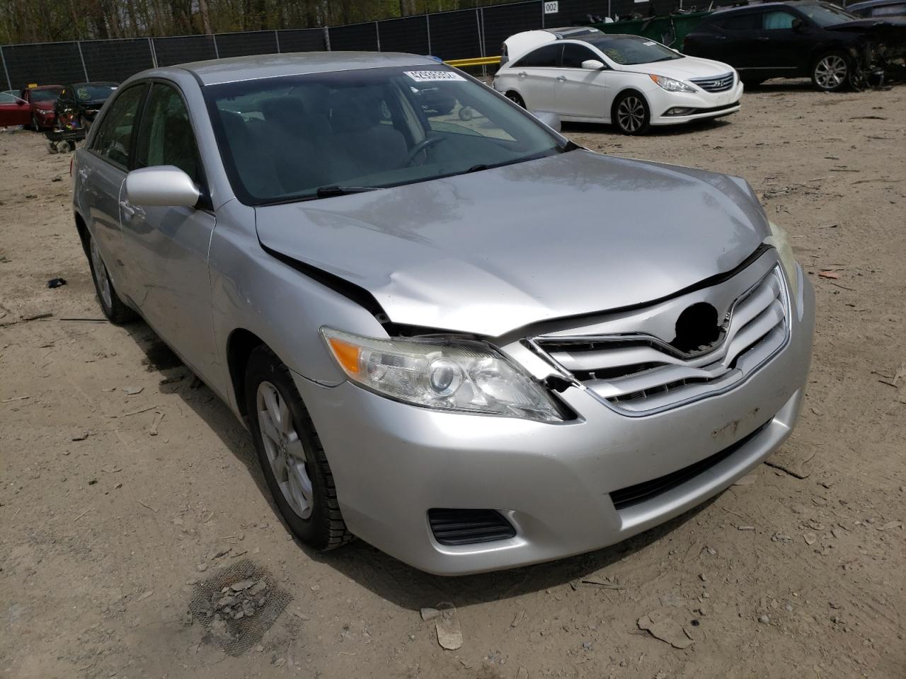 TOYOTA CAMRY BASE 2011 with VIN 4T1BF3EK6BU177646 - Photo from auction