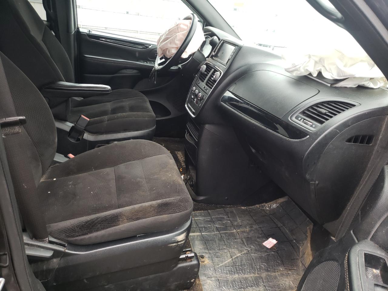 Photo 5 from auction – 2018 DODGE GRAND CARA with VIN 2C4RDGBG1JR152634