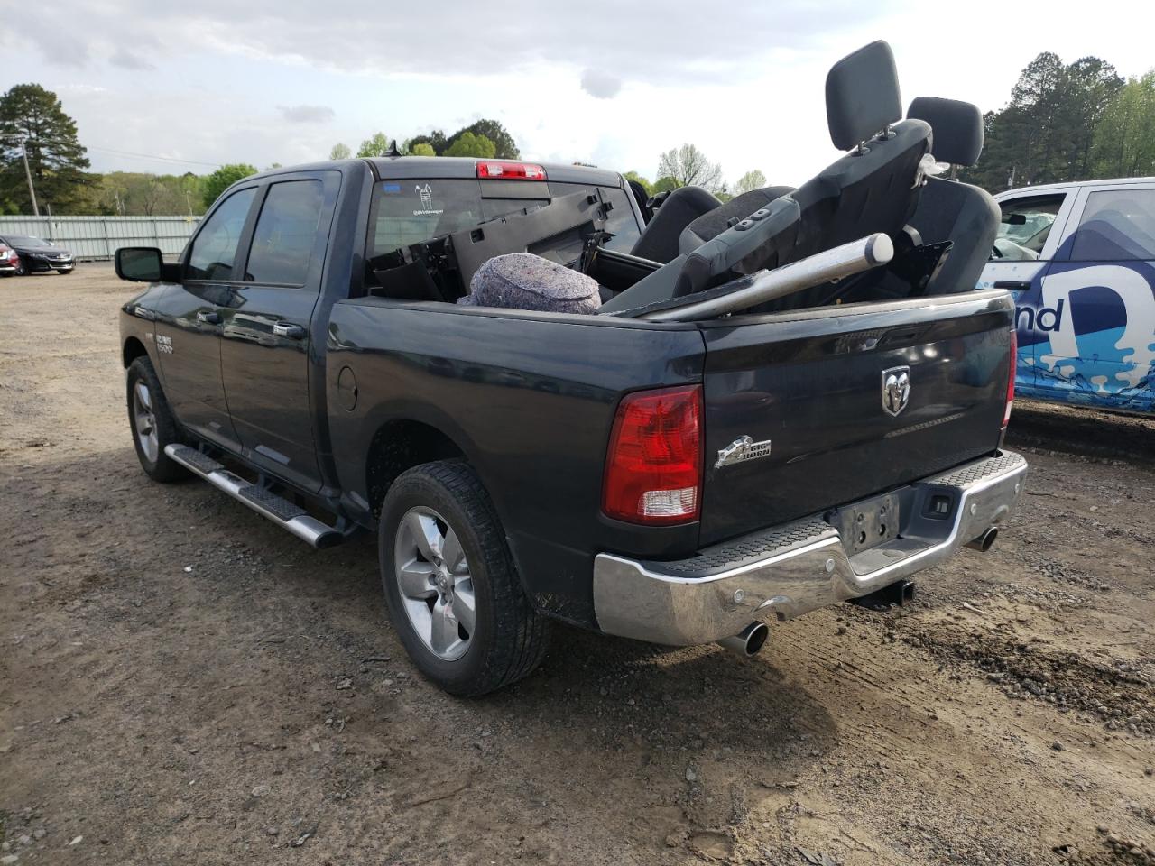 Photo 3 from auction – 2016 RAM 1500 SLT with VIN 1C6RR6LT7GS128134