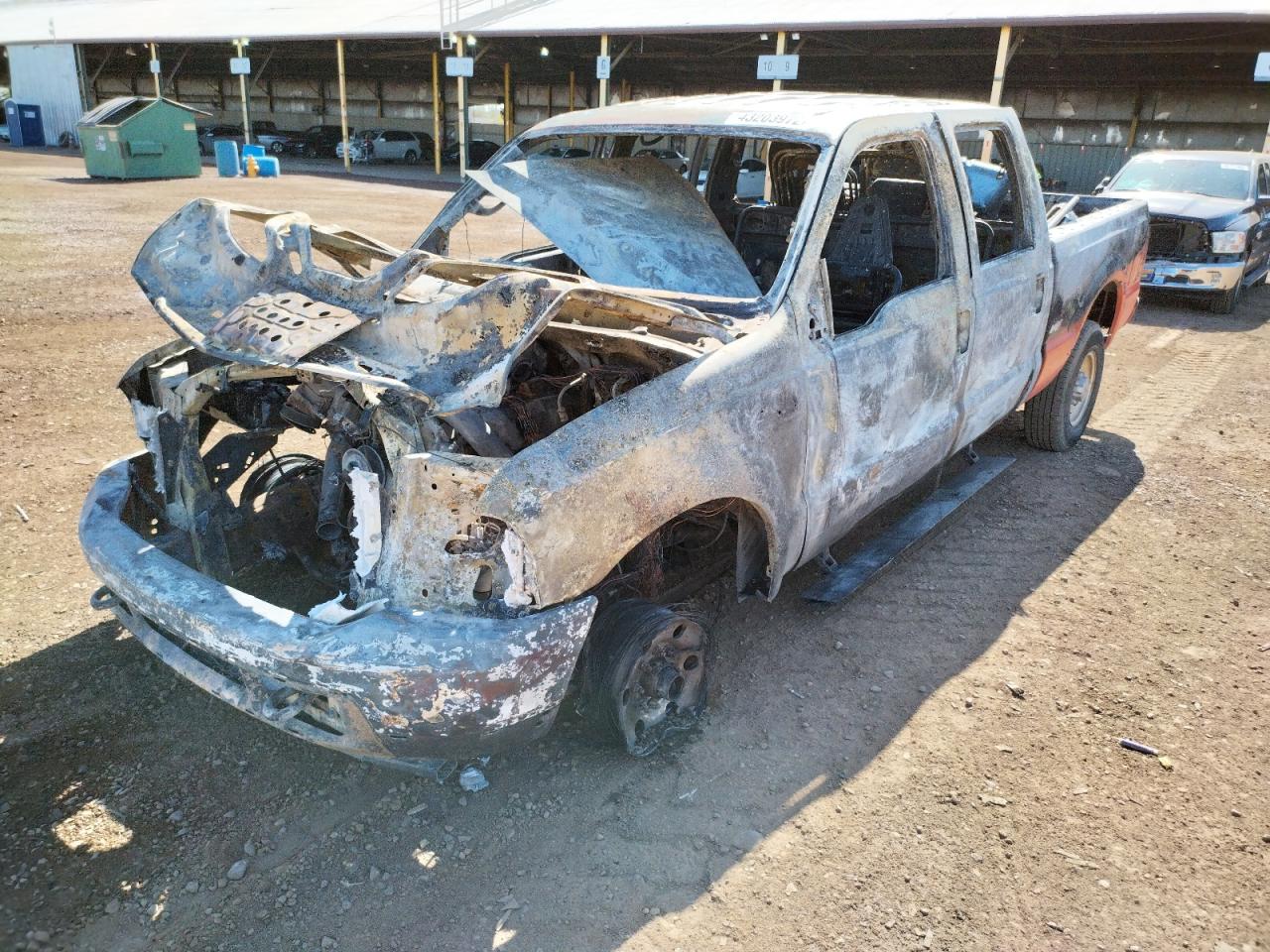 Photo 2 from auction – 2003 FORD F250 SUPER with VIN 1FTNW21F53EB08799
