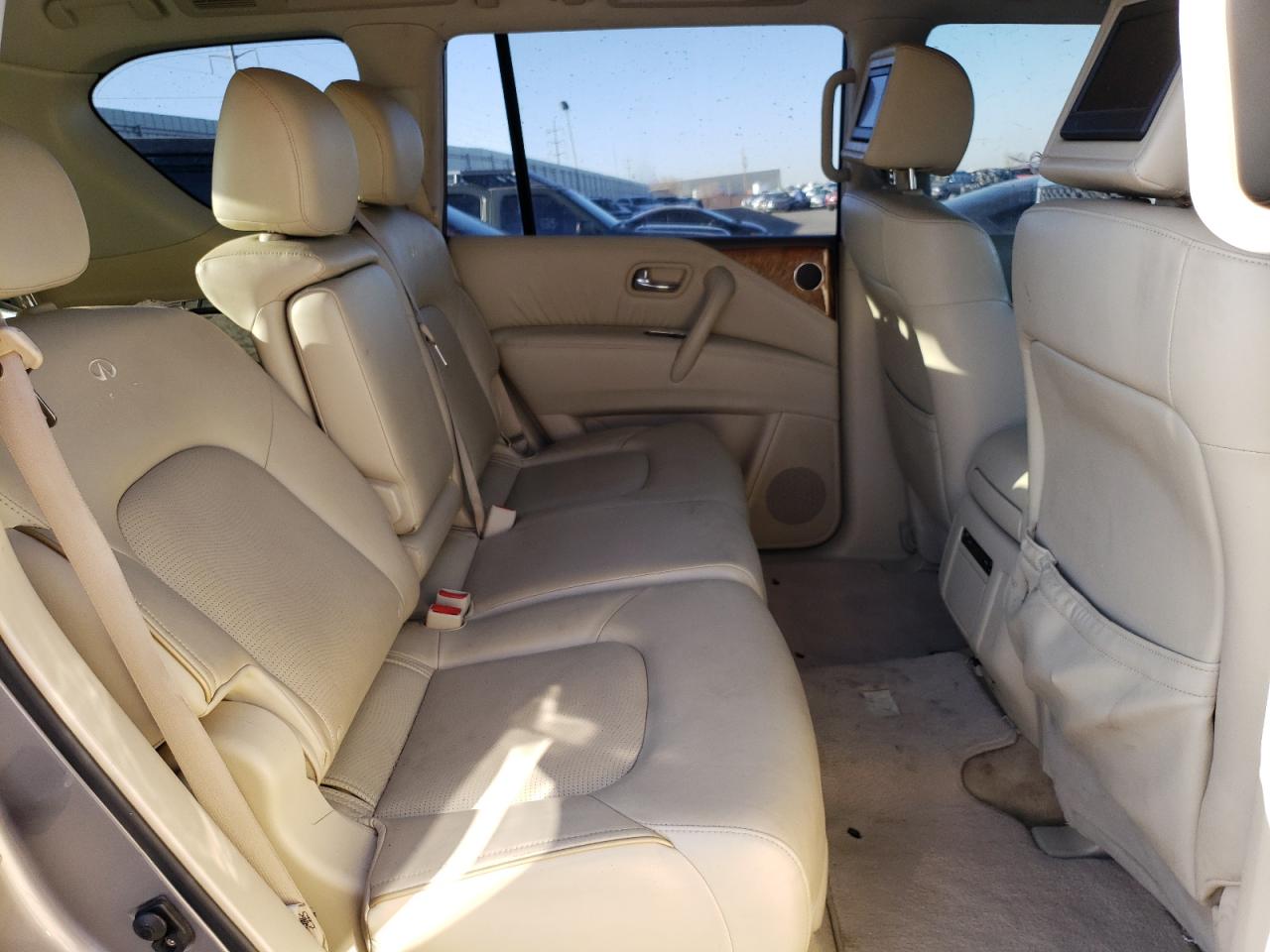 Photo 6 from auction – 2011 INFINITI QX56 with VIN JN8AZ2NC6B9300590
