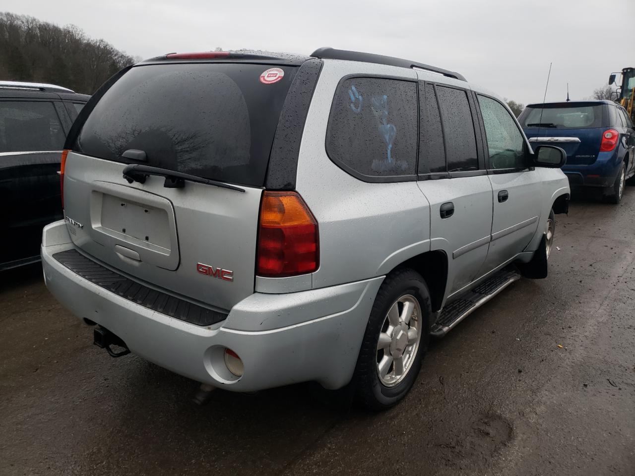 Photo 4 from auction – 2007 GMC ENVOY with VIN 1GKDT13S572118530