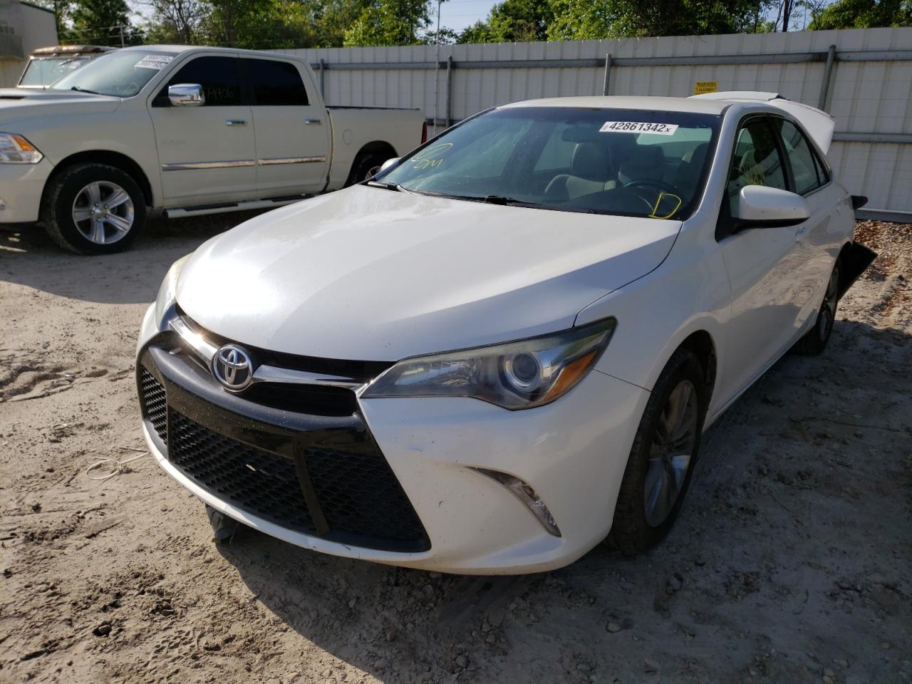 Photo 2 from auction – 2015 TOYOTA CAMRY LE with VIN 4T1BF1FK9FU046753