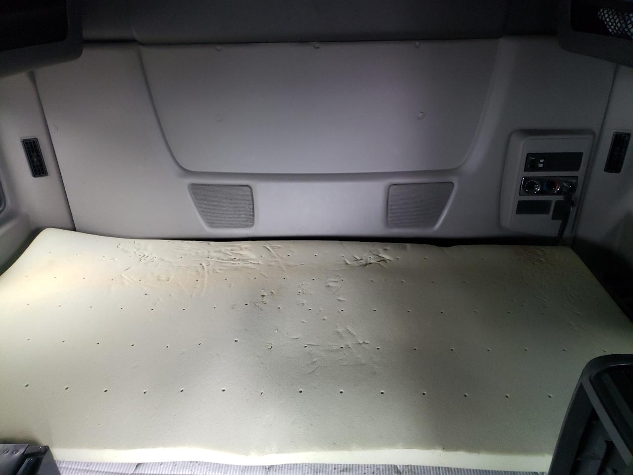 Photo 6 from auction – 2019 INTERNATIONAL LT625 with VIN 3HSDZAPR4KN335765
