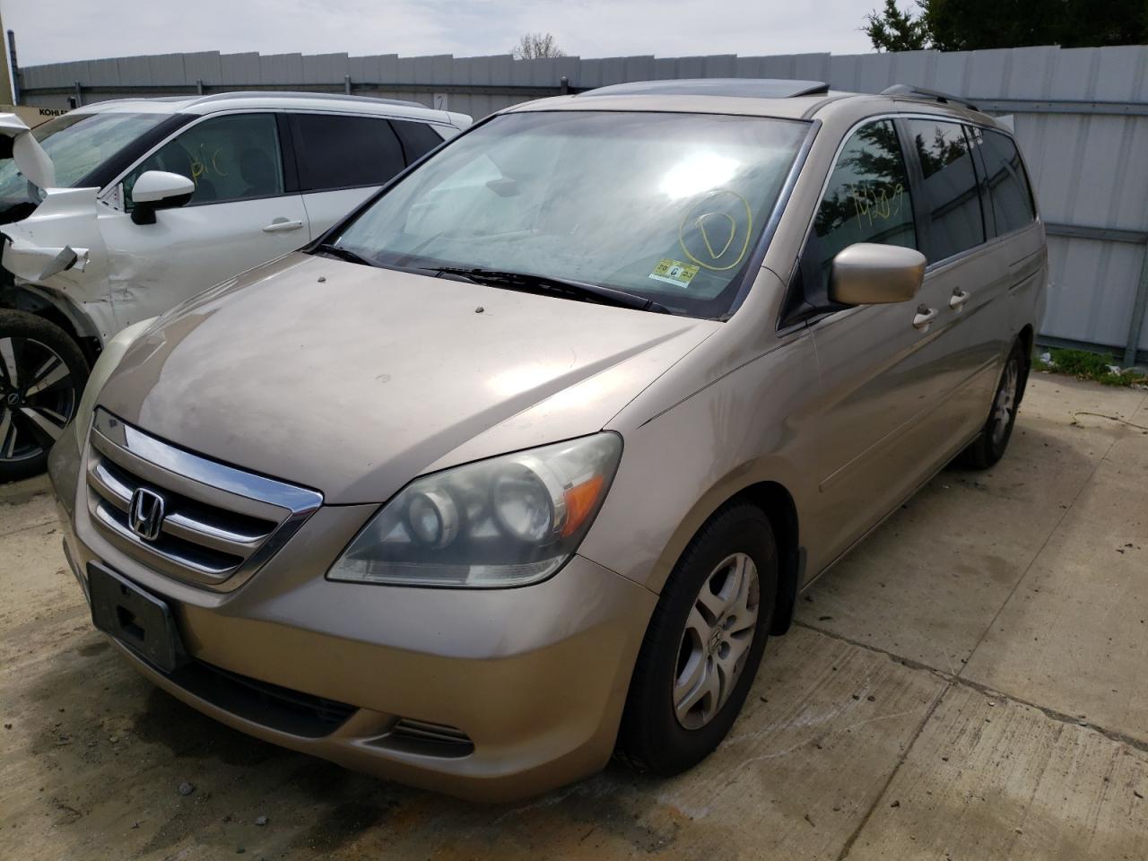 صورة رقم 2 من المزاد - 2005 HONDA ODYSSEY EX مع VIN 5FNRL38705B119080