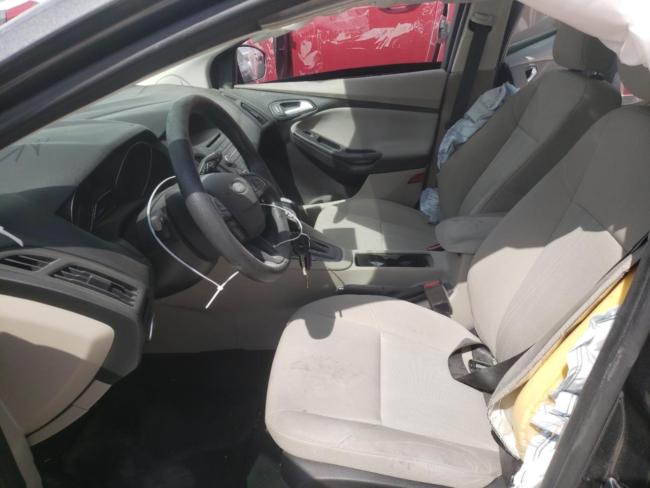 Photo 5 from auction – 2016 FORD FOCUS SE with VIN 1FADP3K2XGL359920