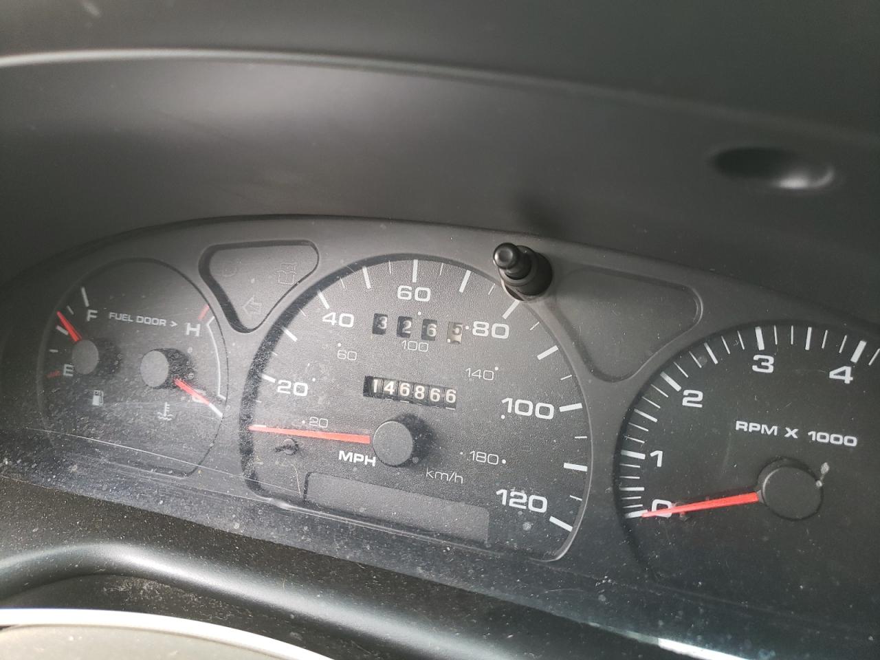 Photo 8 from auction – 2001 MERCURY SABLE with VIN 1MEHM55S01A638354