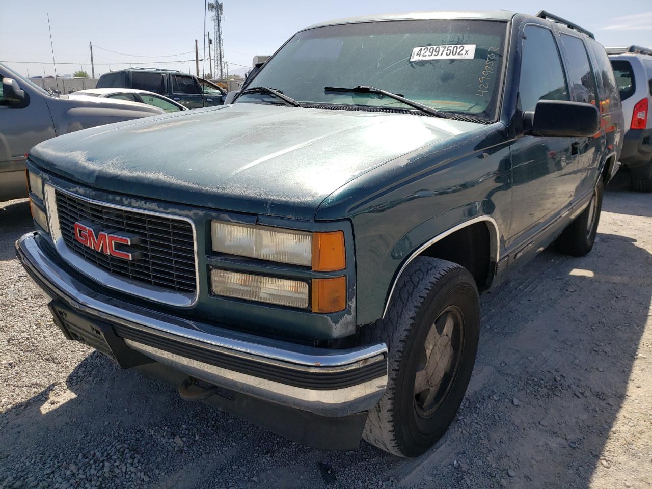 Photo 2 from auction – 1995 GMC YUKON with VIN 1GKEK13K7SJ768482
