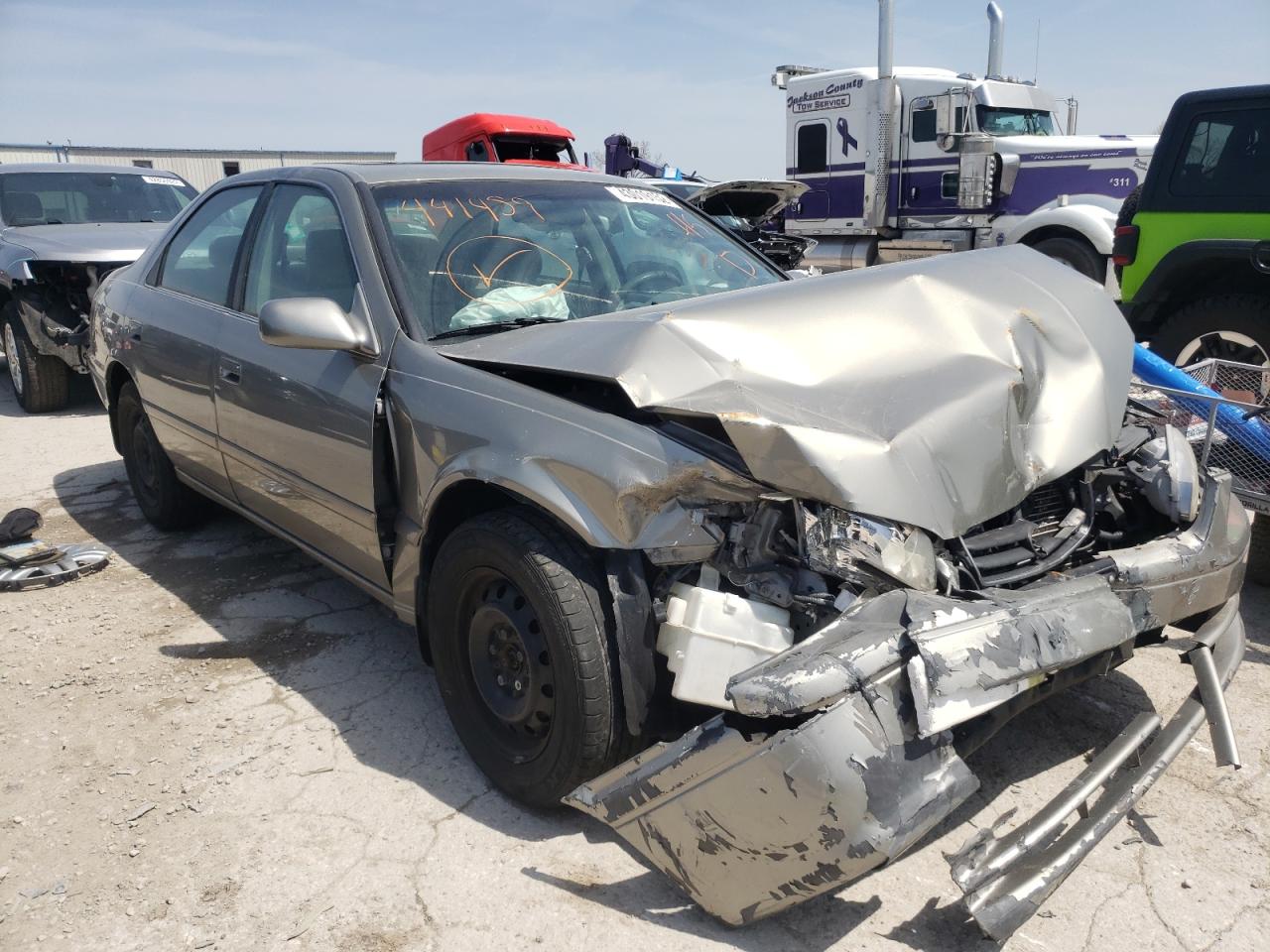 TOYOTA CAMRY CE 2000 with VIN JT2BG22K1Y0441459 - Photo from auction