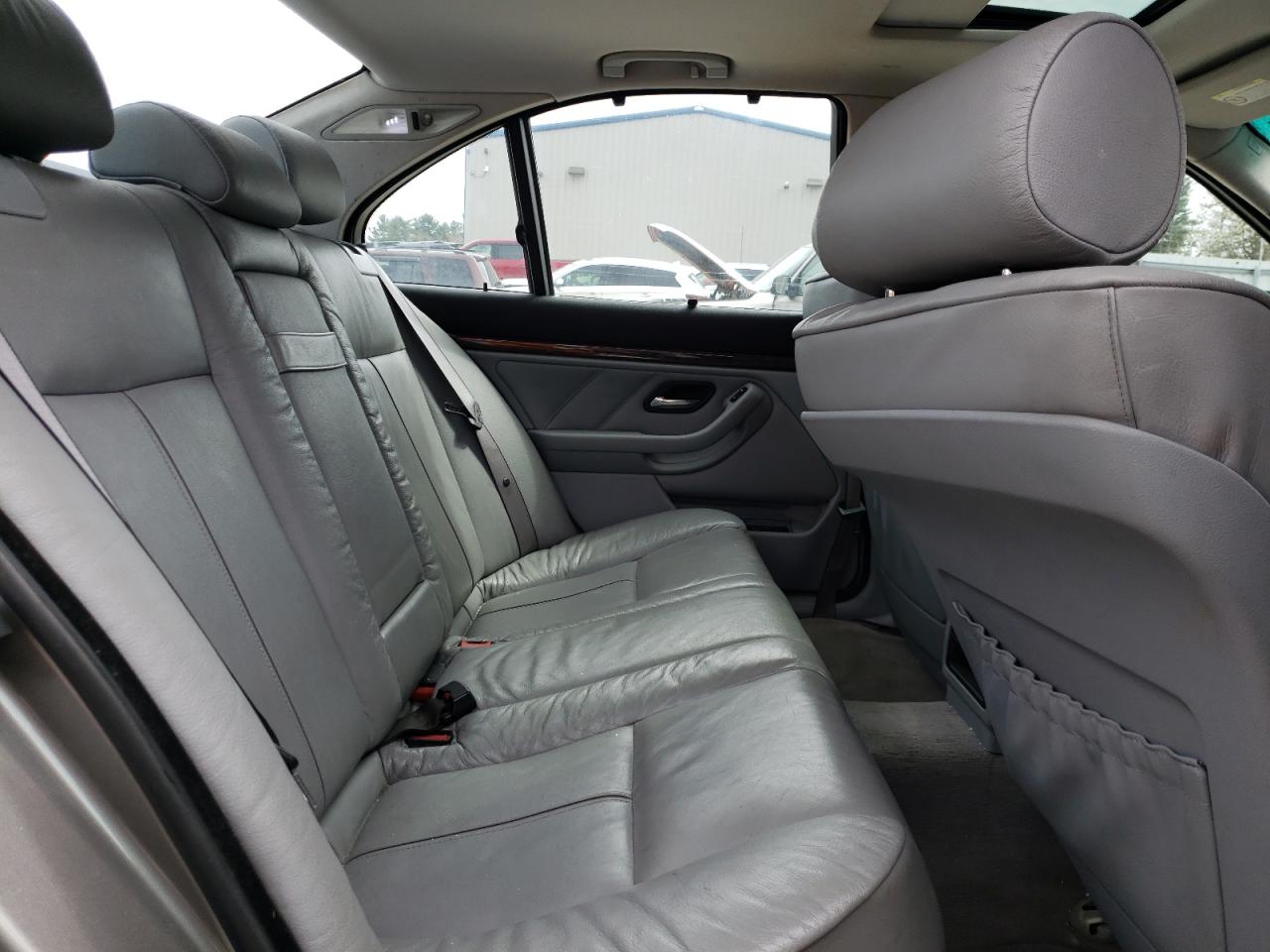 صورة رقم 6 من المزاد - 2003 BMW 540 I AUTO مع VIN WBADN63413GN89136