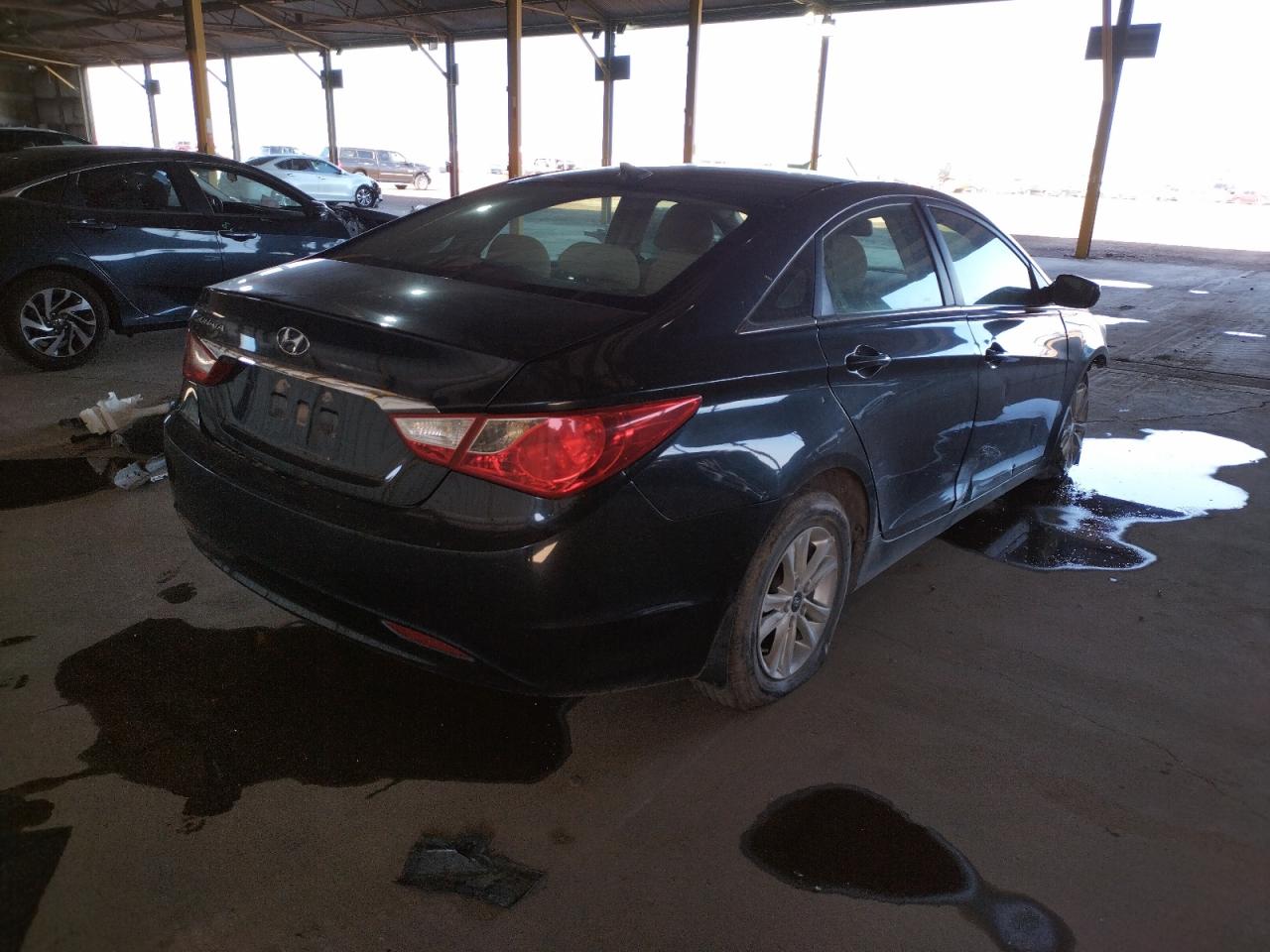 Photo 4 from auction – 2013 HYUNDAI SONATA GLS with VIN 5NPEB4AC3DH780570