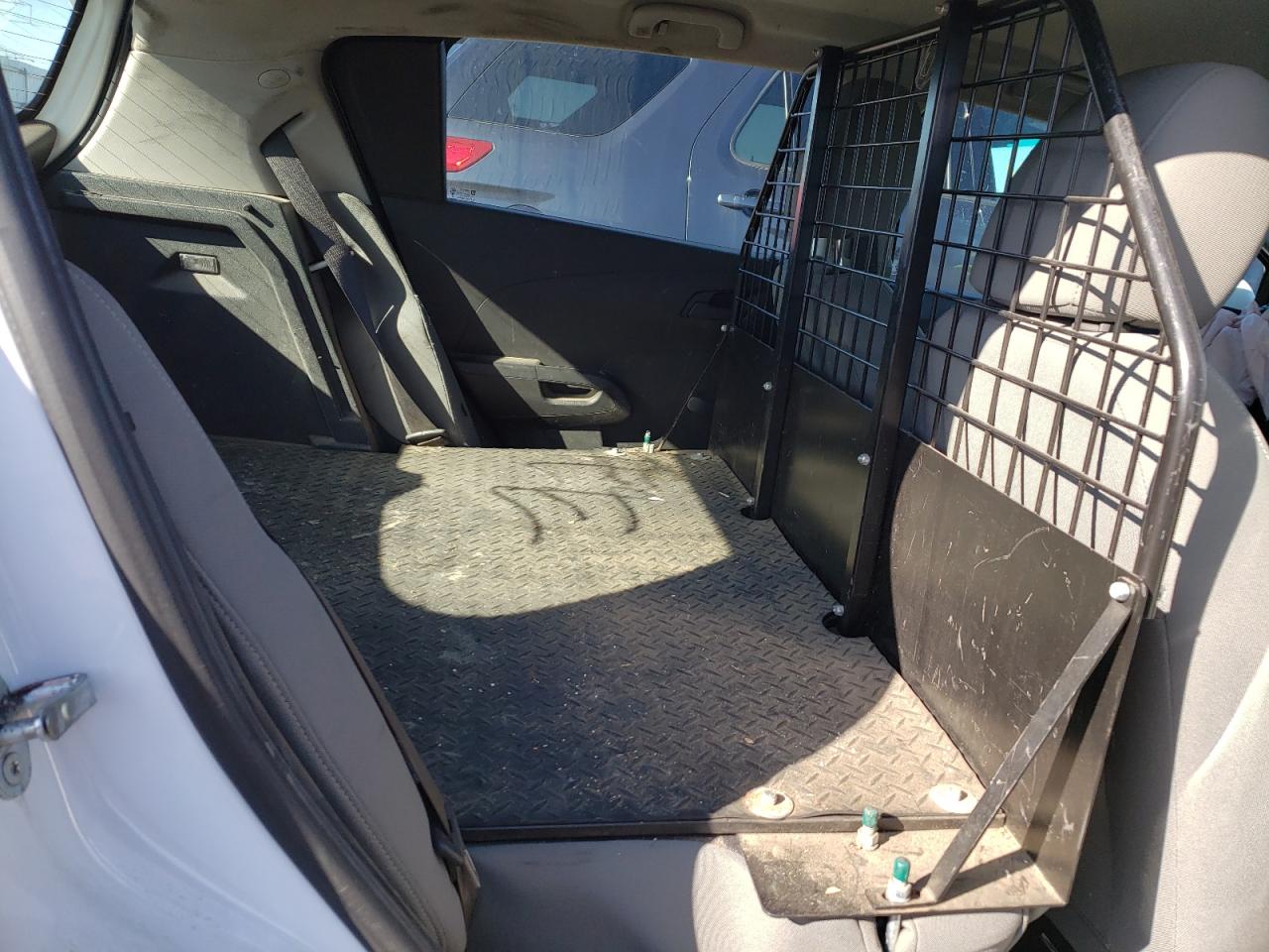 Photo 6 from auction – 2018 CHEVROLET SONIC with VIN 1G1JG6SH4J4104225