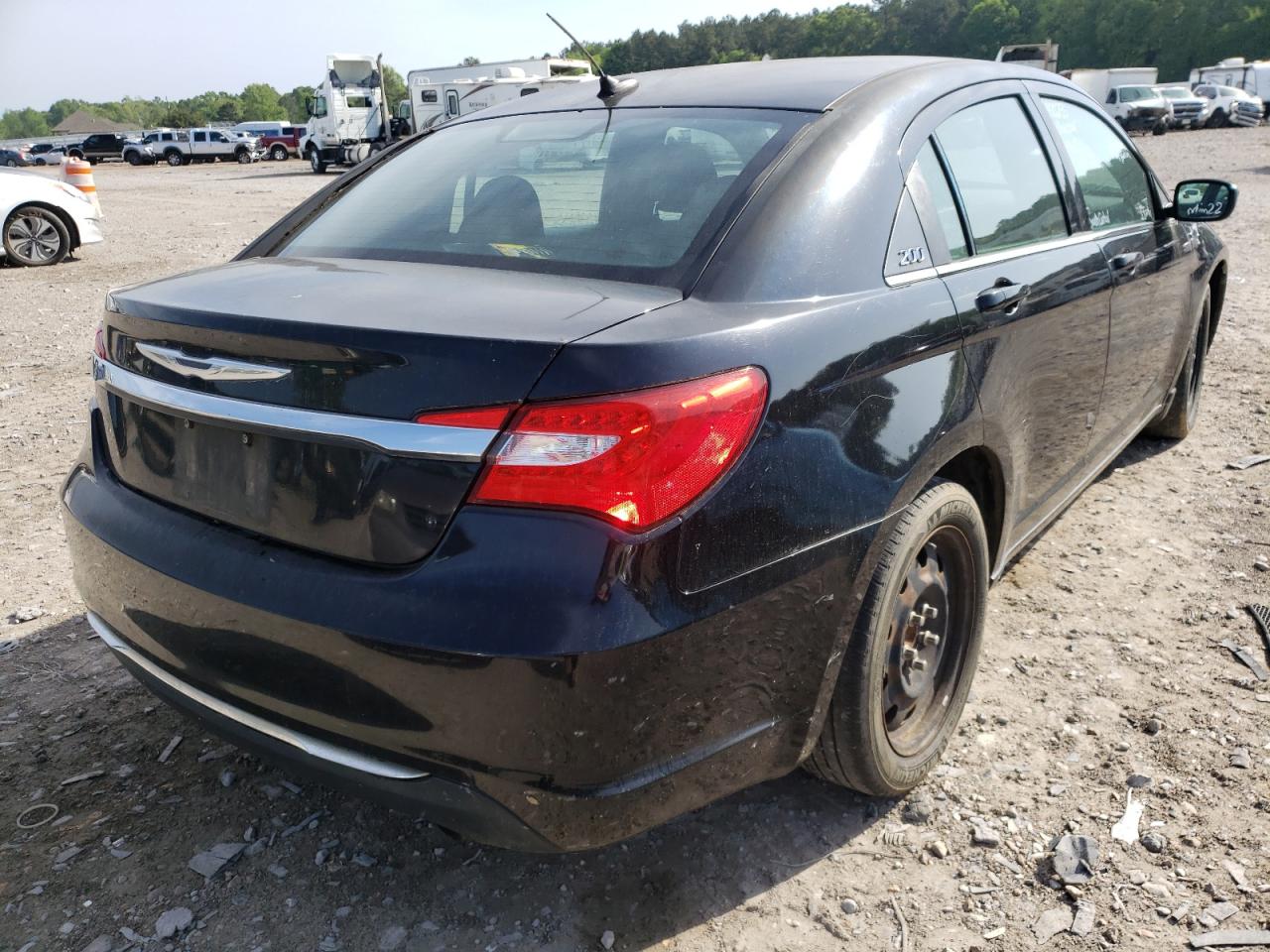 Photo 4 from auction – 2011 CHRYSLER 200 LX with VIN 1C3BC4FB4BN542633