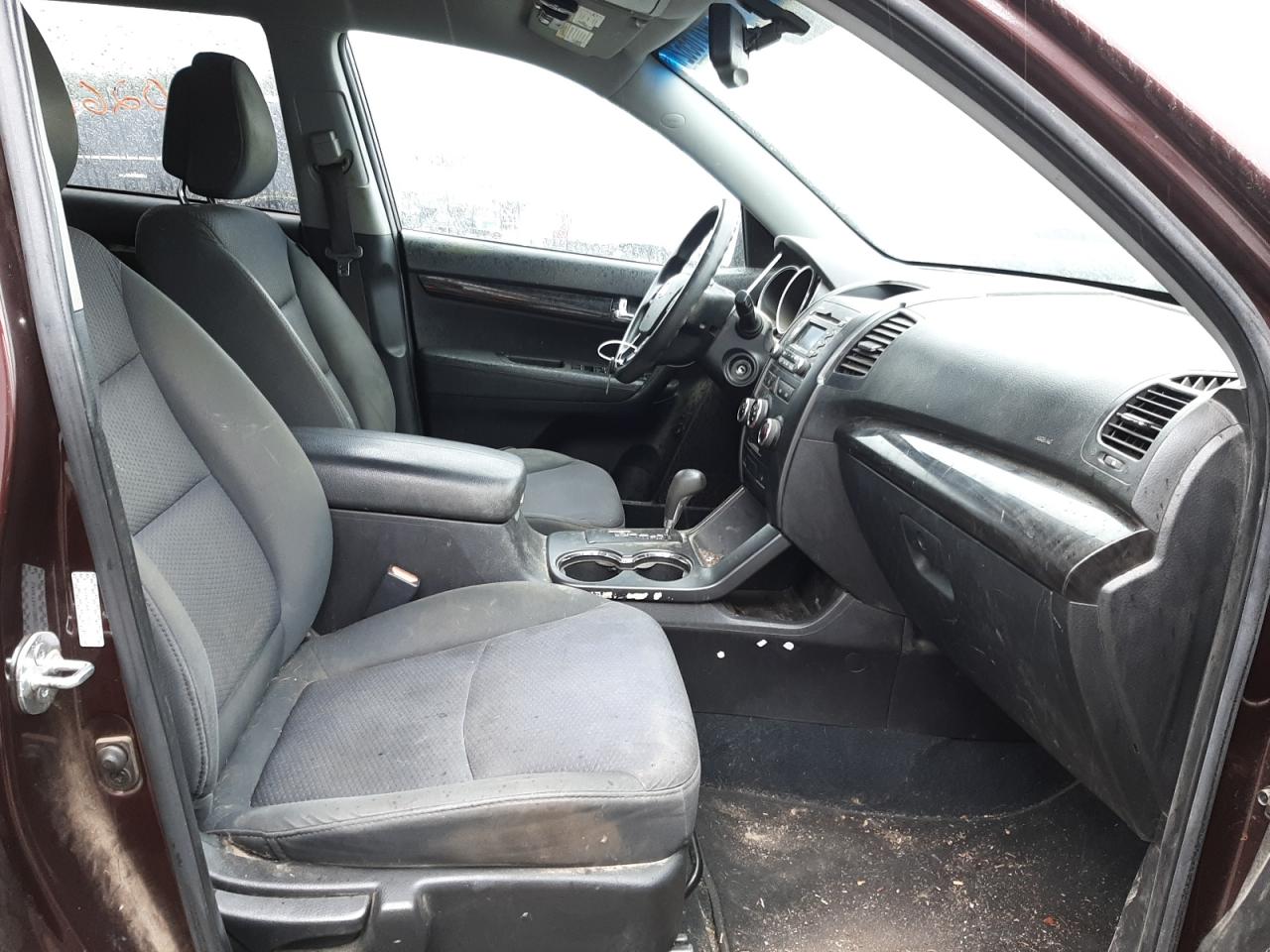 Photo 5 from auction – 2011 KIA SORENTO BA with VIN 5XYKT4A10BG022902