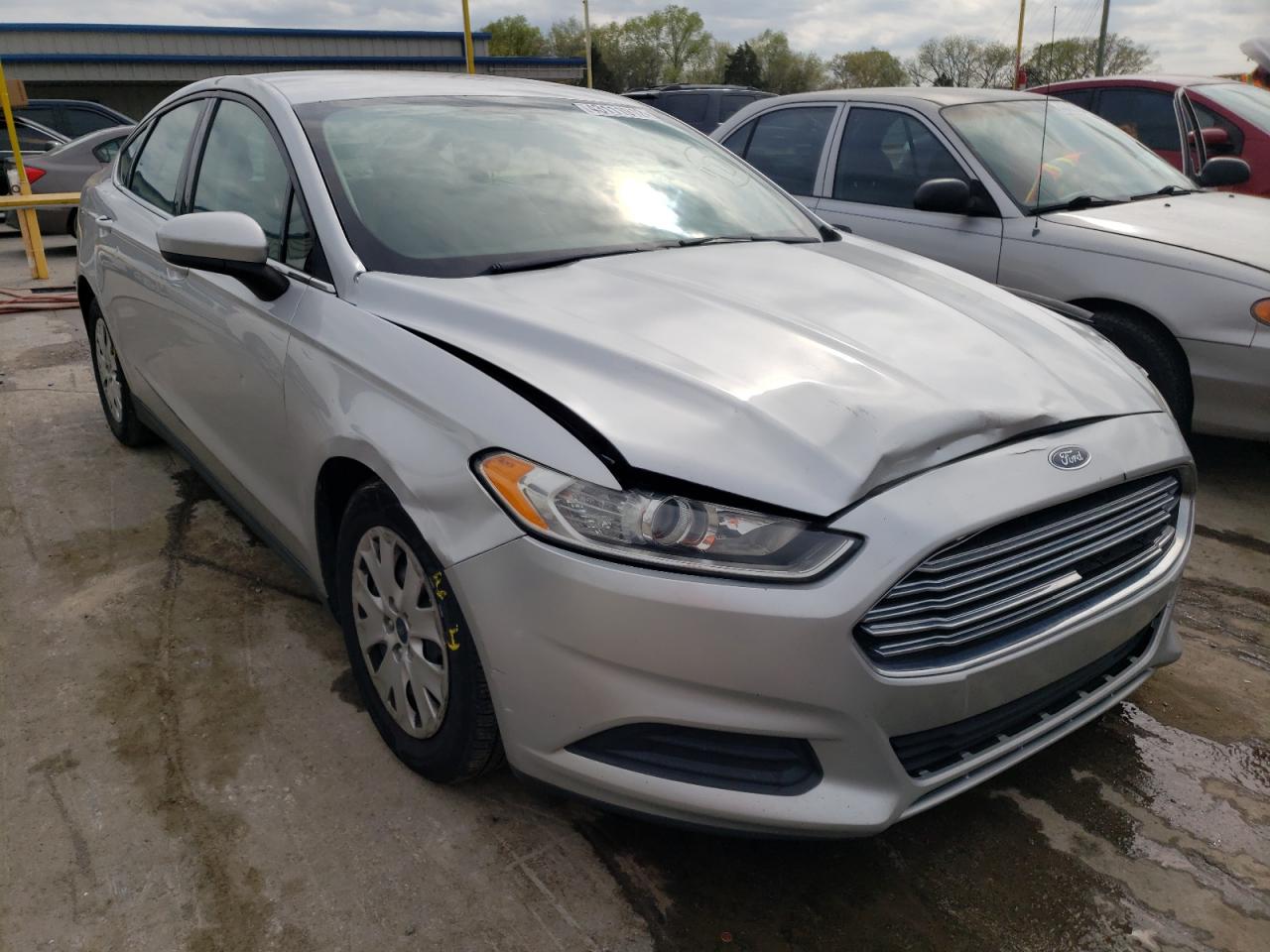 FORD FUSION S 2014 with VIN 3FA6P0G77ER322768 - Photo from auction