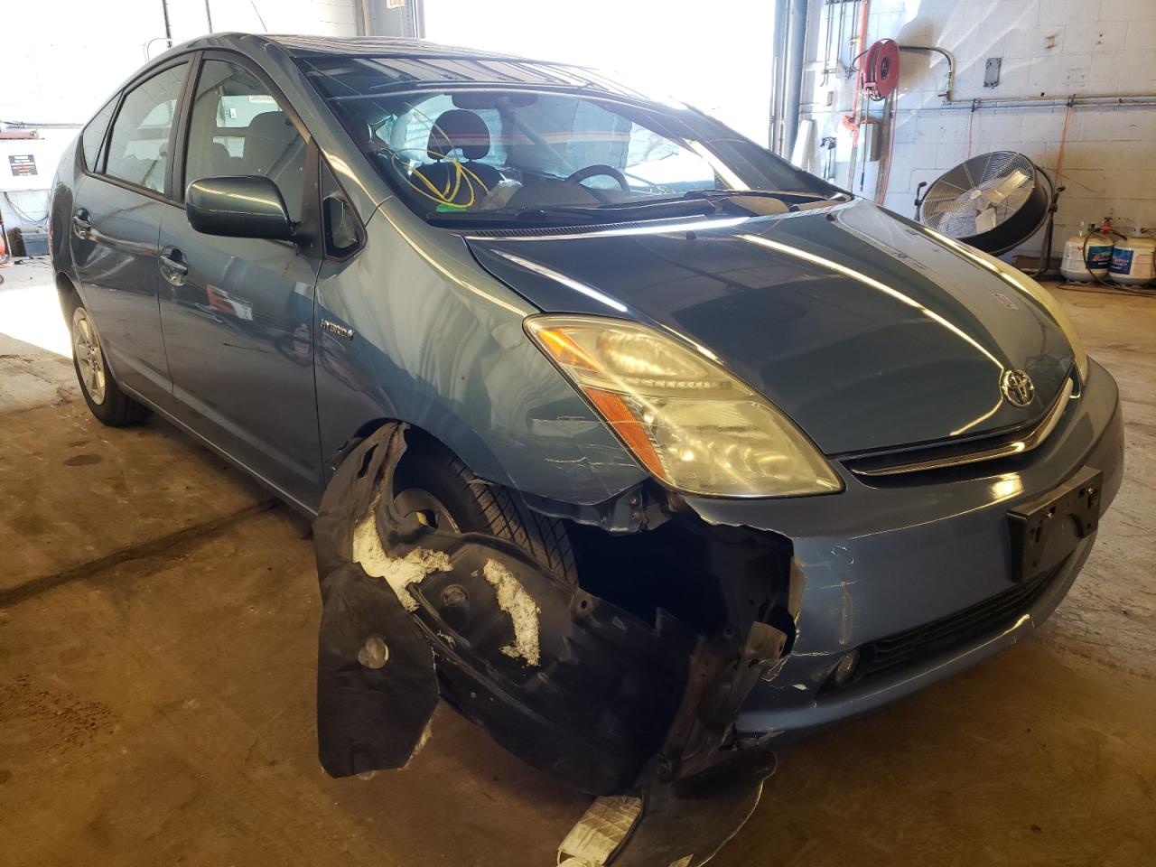 TOYOTA PRIUS 2008 with VIN JTDKB20U987740957 - Photo from auction