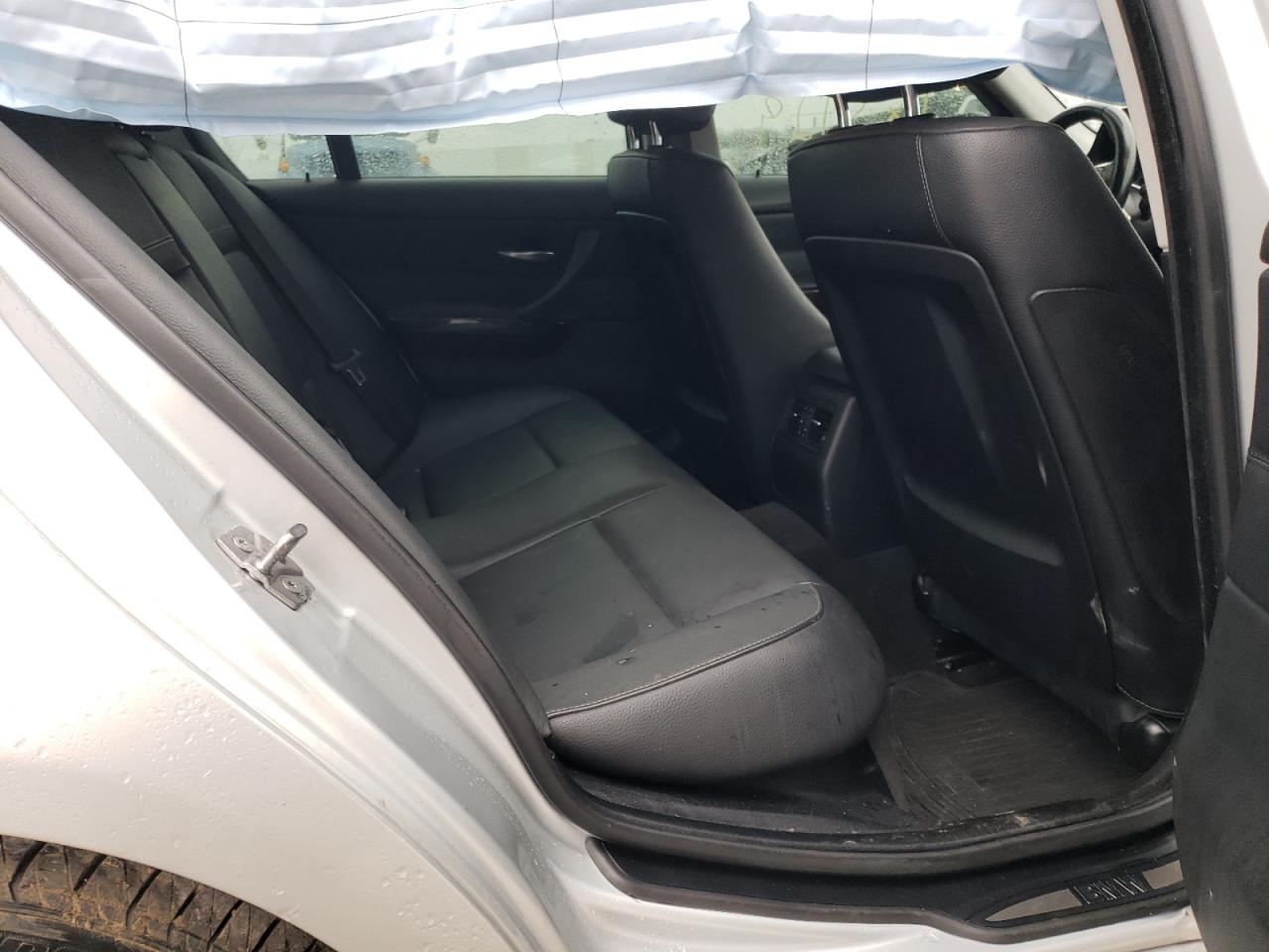 Zdjęcie 6 z aukcji – 2010 BMW 328 XI z VIN WBAPK7C55AA771040