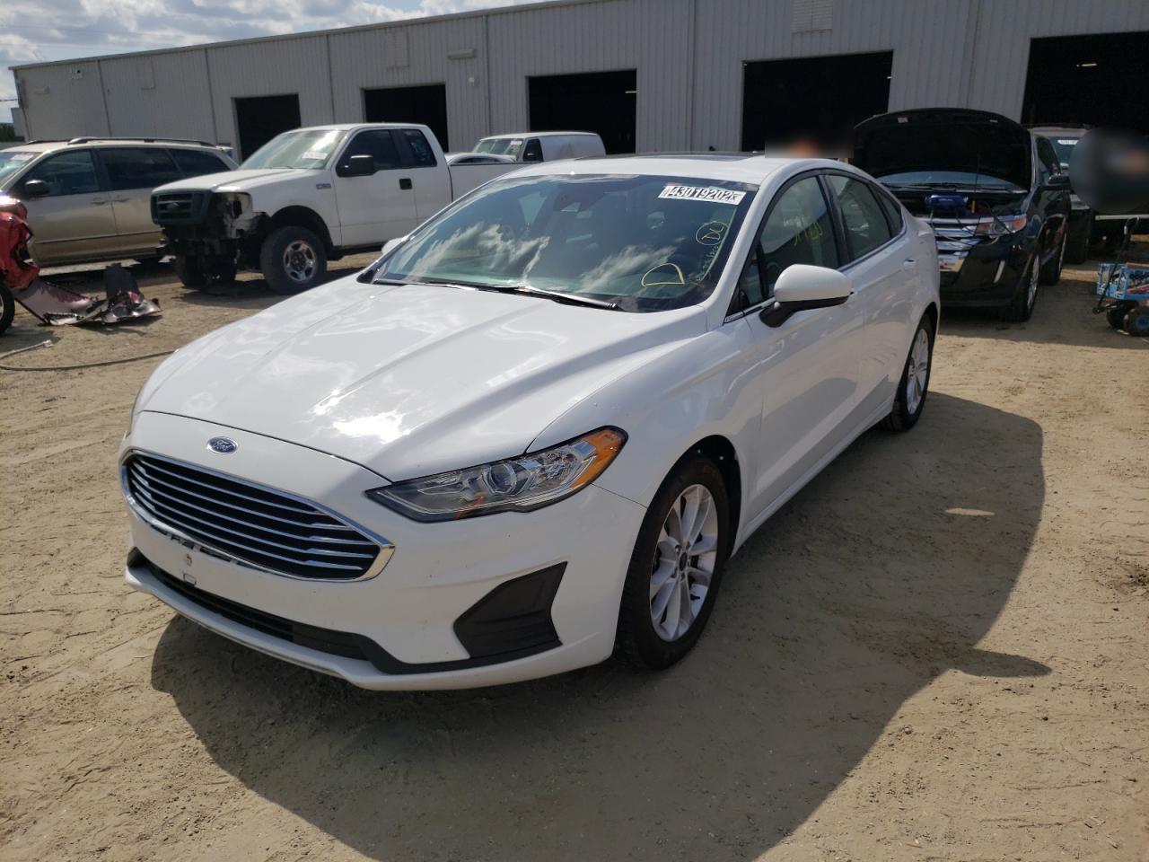 Photo 2 from auction – 2020 FORD FUSION SE with VIN 3FA6P0HD4LR136025
