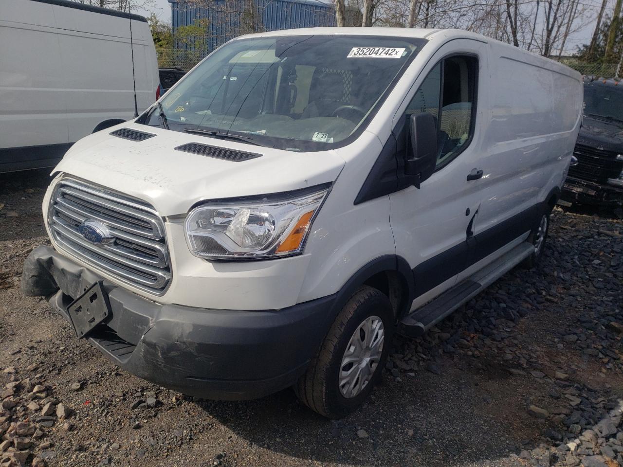 Photo 2 from auction – 2018 FORD TRANSIT T- with VIN 1FTYR1YM6JKA63454