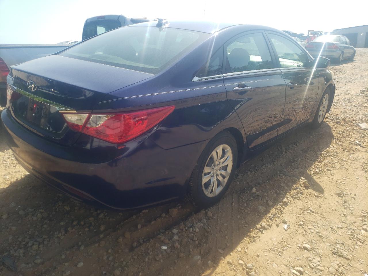 Photo 4 from auction – 2012 HYUNDAI SONATA GLS with VIN 5NPEB4AC2CH413853